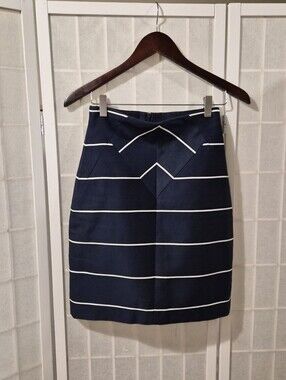 HUGO BOSS Navy and White Striped Pencil Skirt with Chevron Detail Sz 4